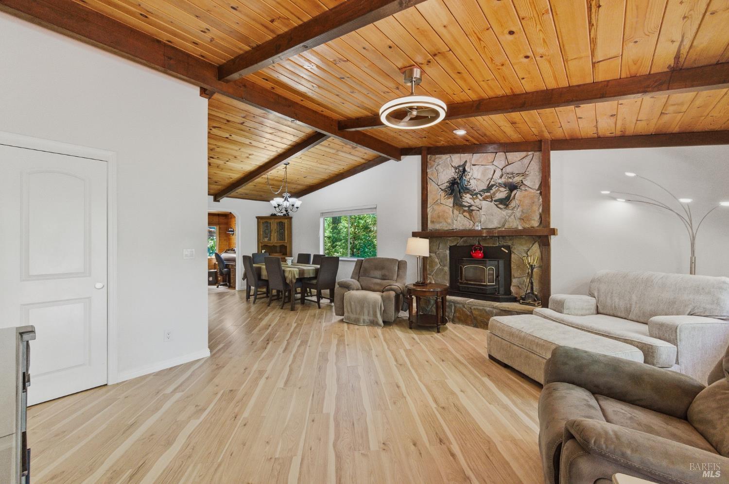 31300 Sherwood Road Willits CA 95490