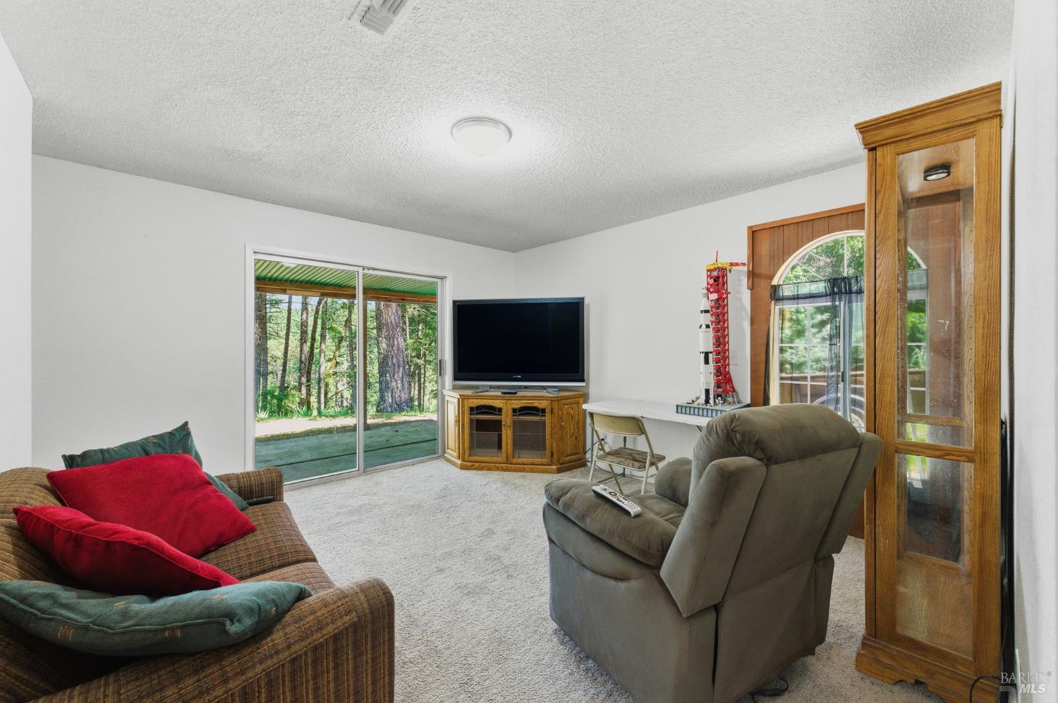31300 Sherwood Road Willits CA 95490