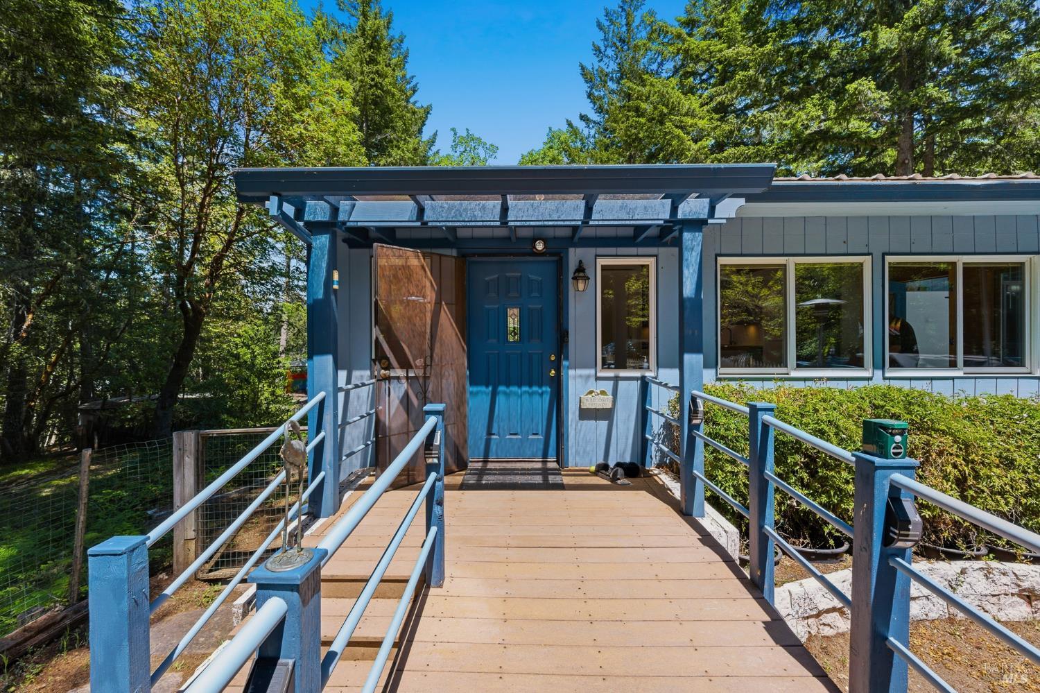 31300 Sherwood Road Willits CA 95490