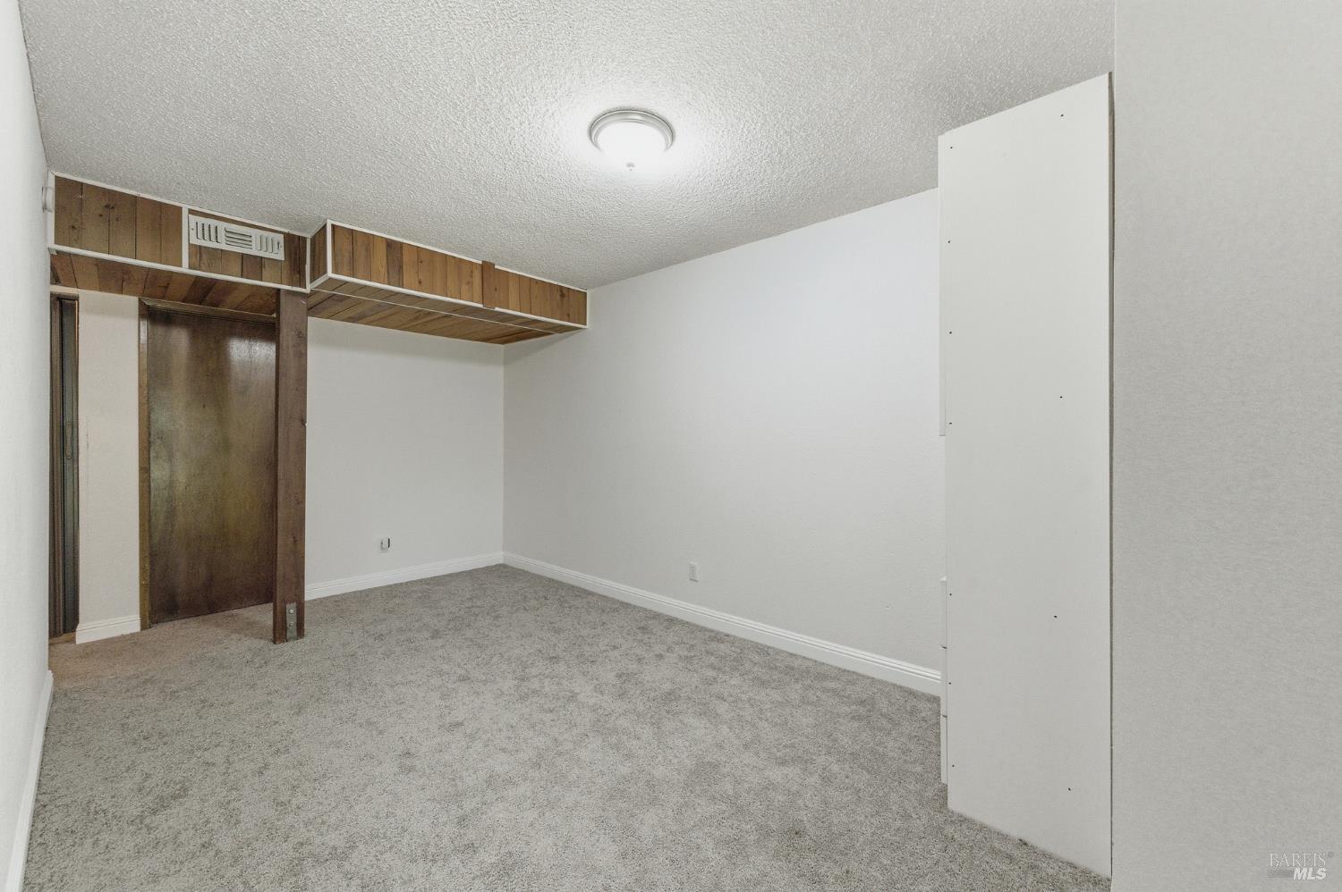 31300 Sherwood Road Willits CA 95490