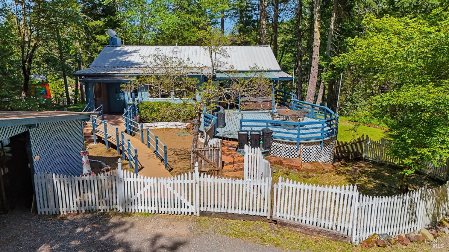 31300 Sherwood Road Willits CA 95490