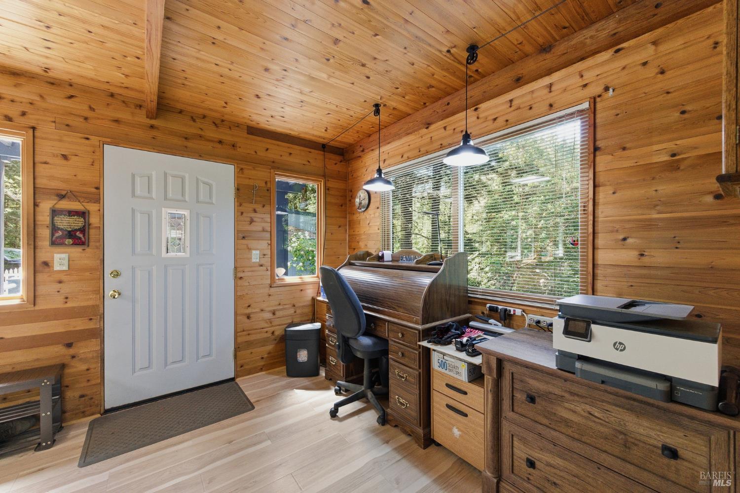 31300 Sherwood Road Willits CA 95490