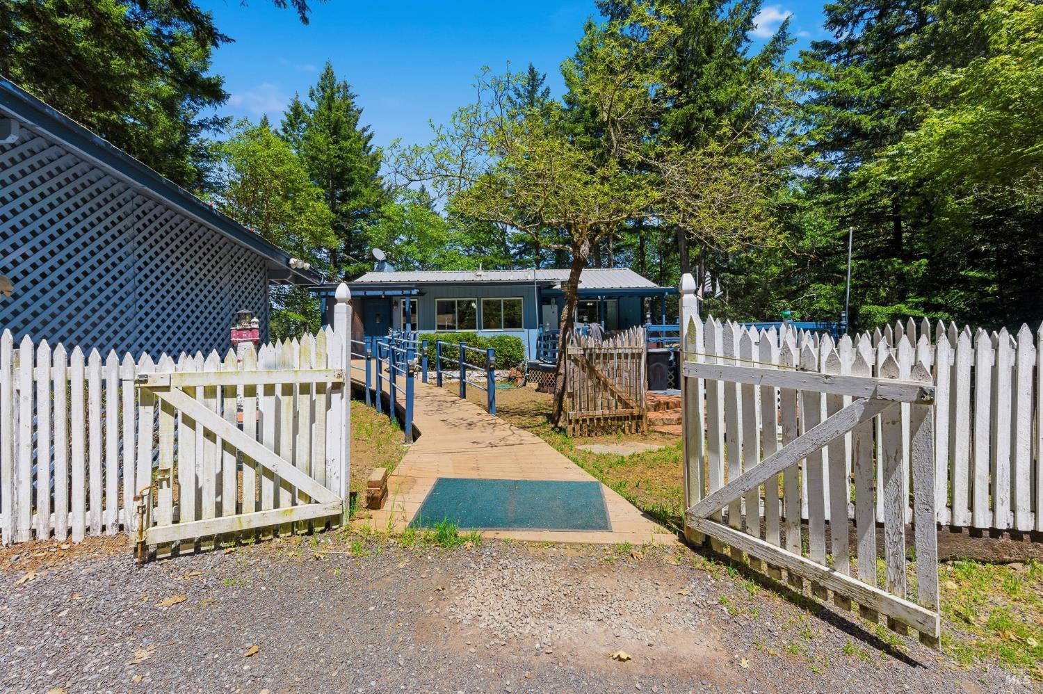 31300 Sherwood Road Willits CA 95490