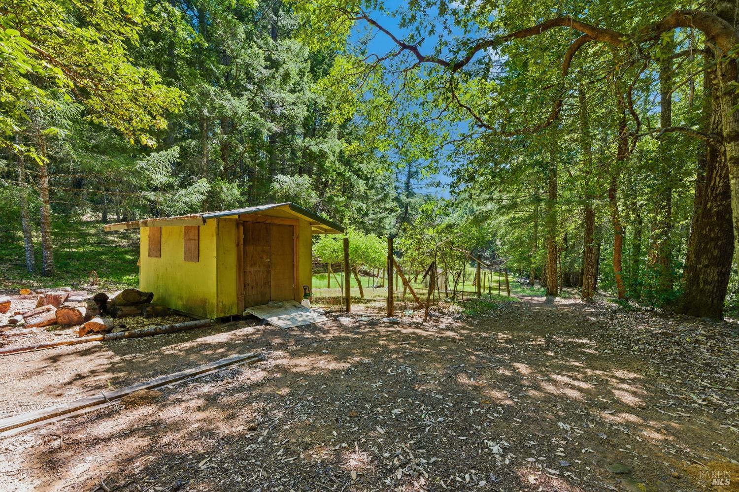 31300 Sherwood Road Willits CA 95490