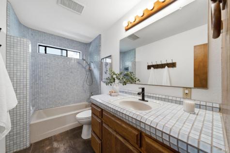 2031 Madrone Avenue Healdsburg CA 95448