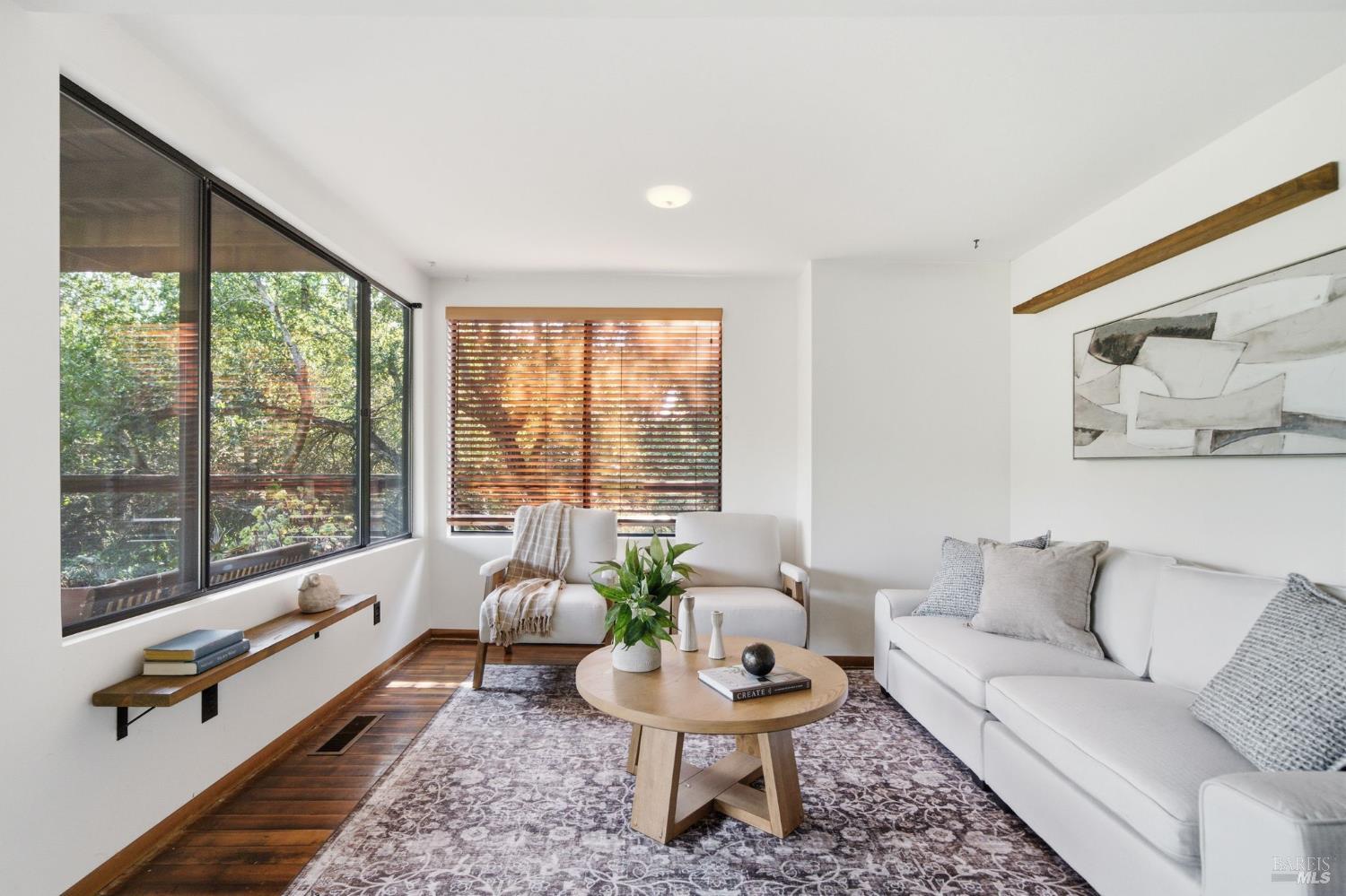 2031 Madrone Avenue Healdsburg CA 95448