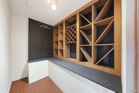 2031 Madrone Avenue Healdsburg CA 95448