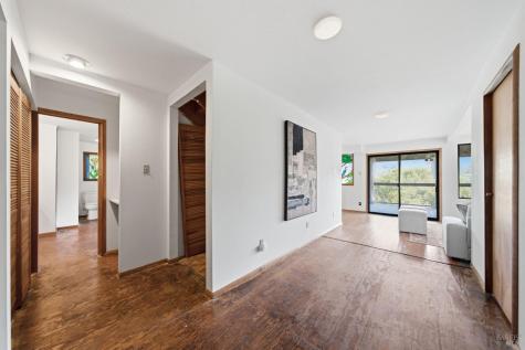2031 Madrone Avenue Healdsburg CA 95448