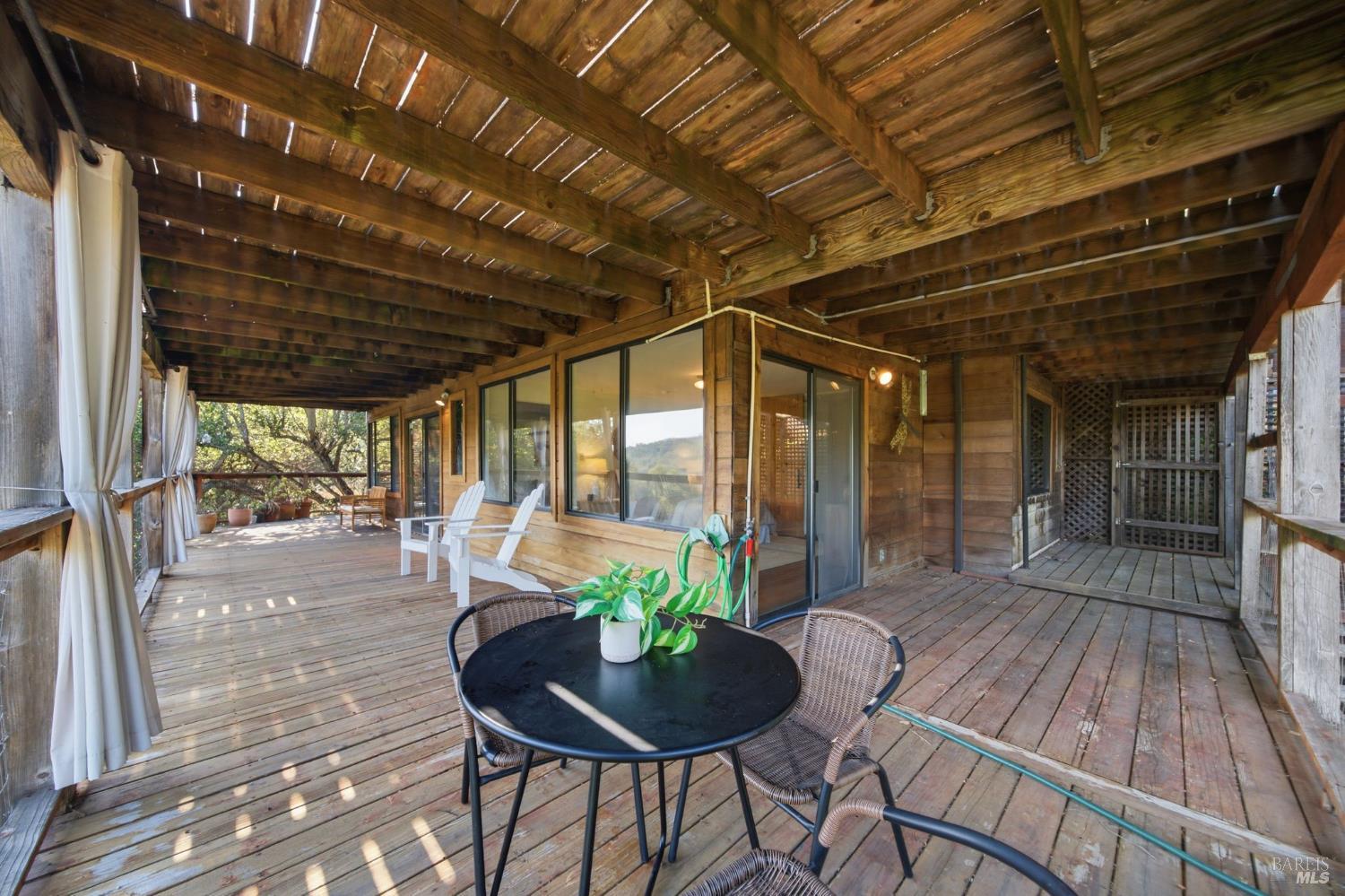 2031 Madrone Avenue Healdsburg CA 95448