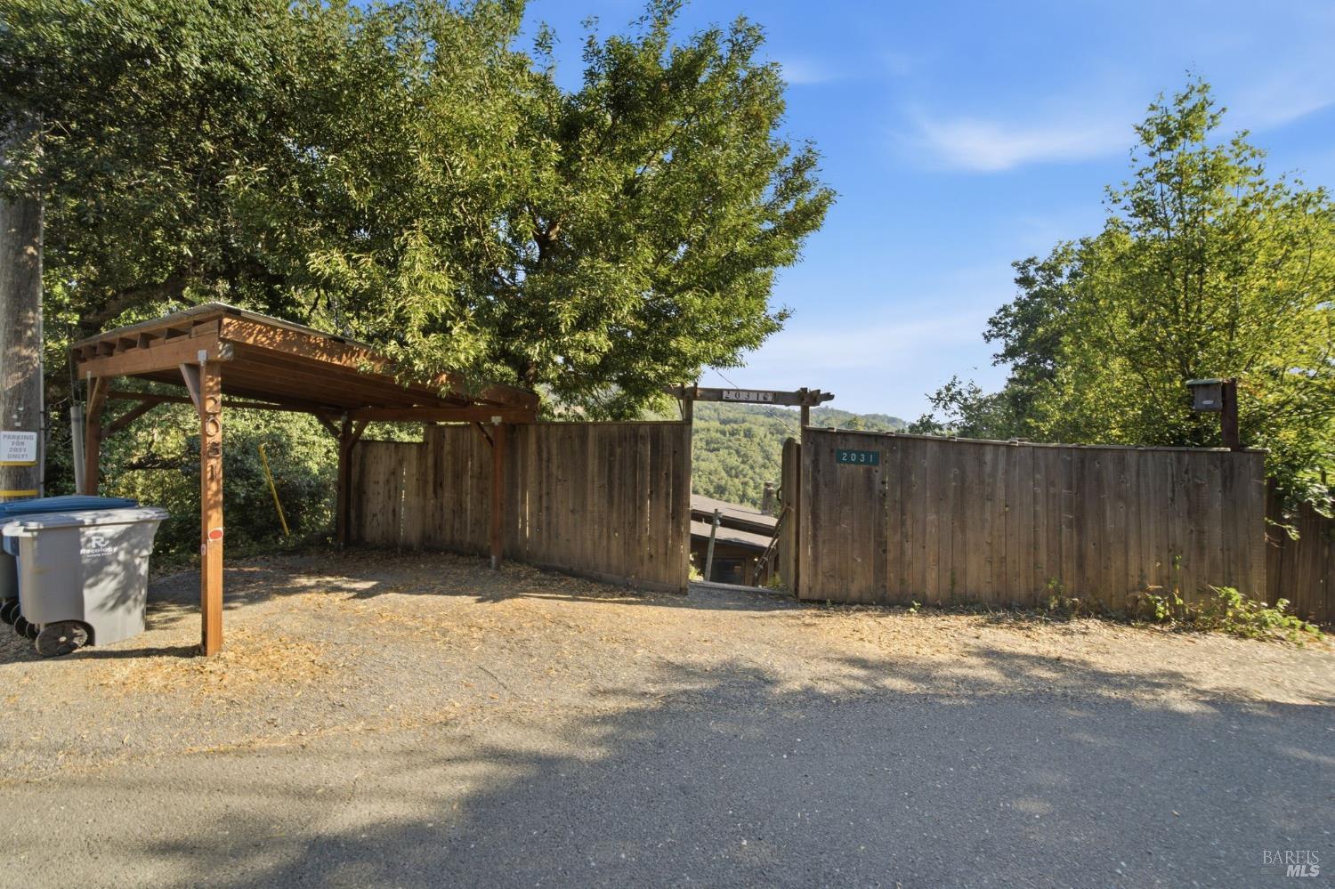 2031 Madrone Avenue Healdsburg CA 95448