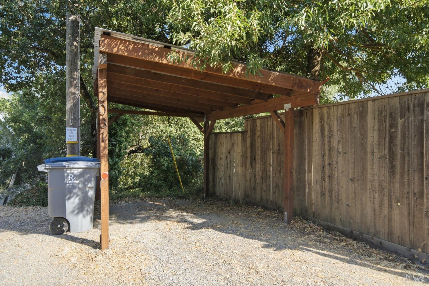 2031 Madrone Avenue Healdsburg CA 95448