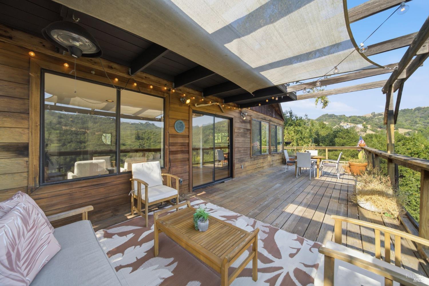 2031 Madrone Avenue Healdsburg CA 95448