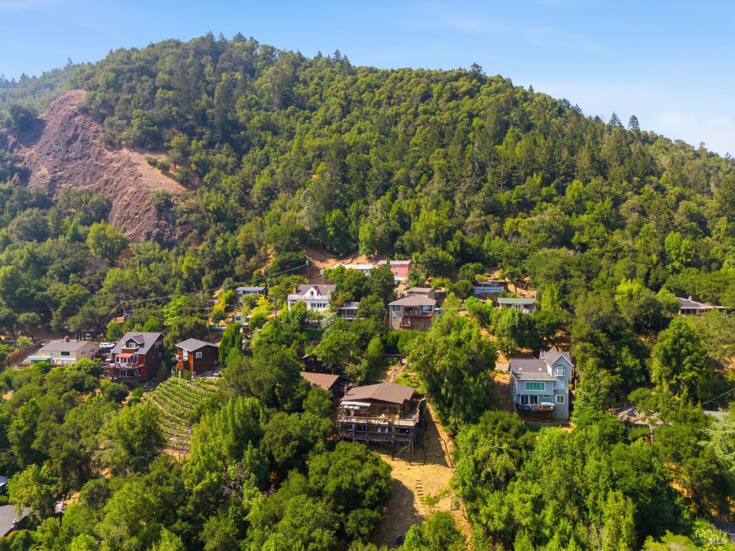 2031 Madrone Avenue Healdsburg CA 95448