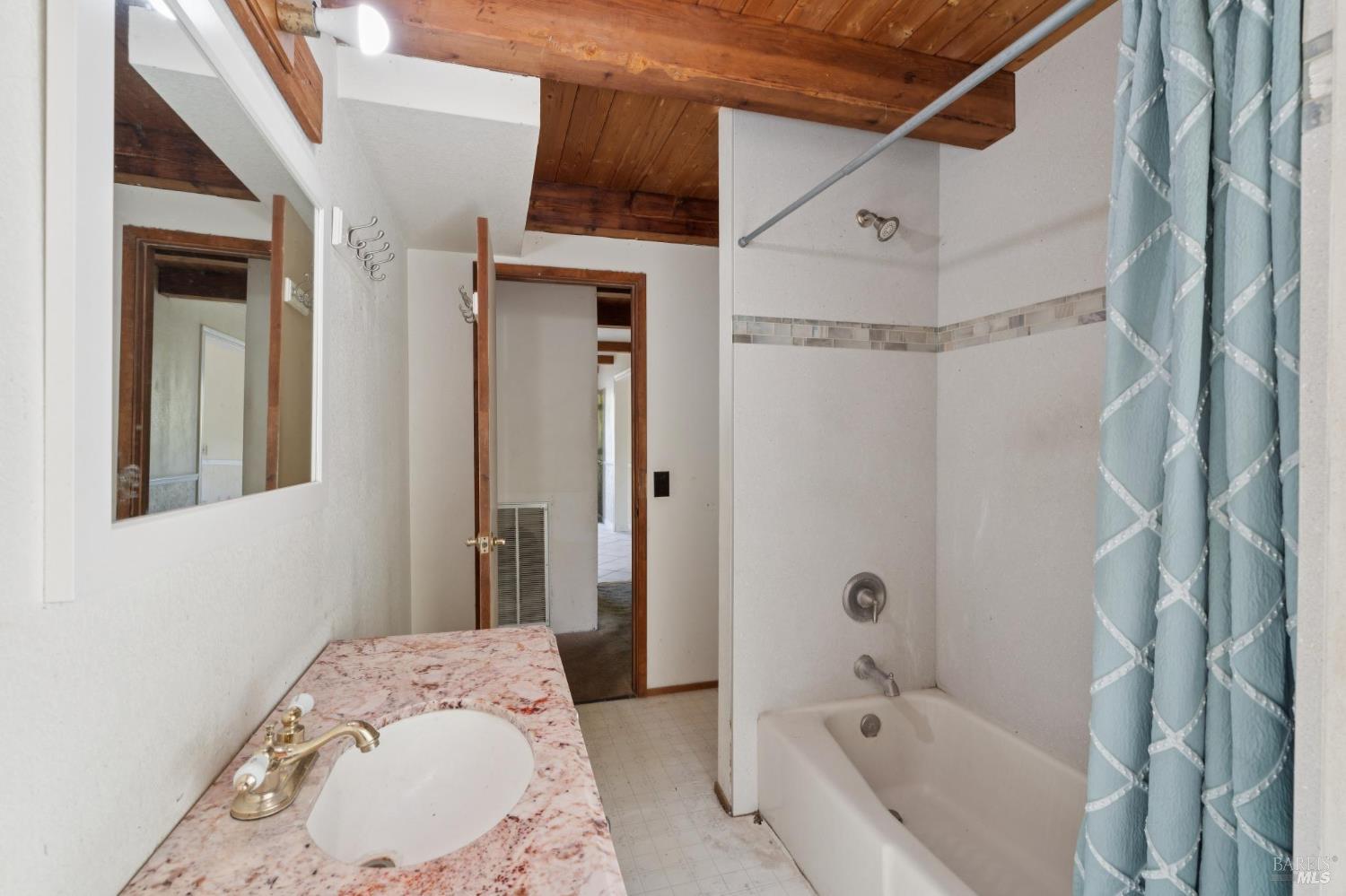 1221 Beattie Lane Sebastopol CA 95472
