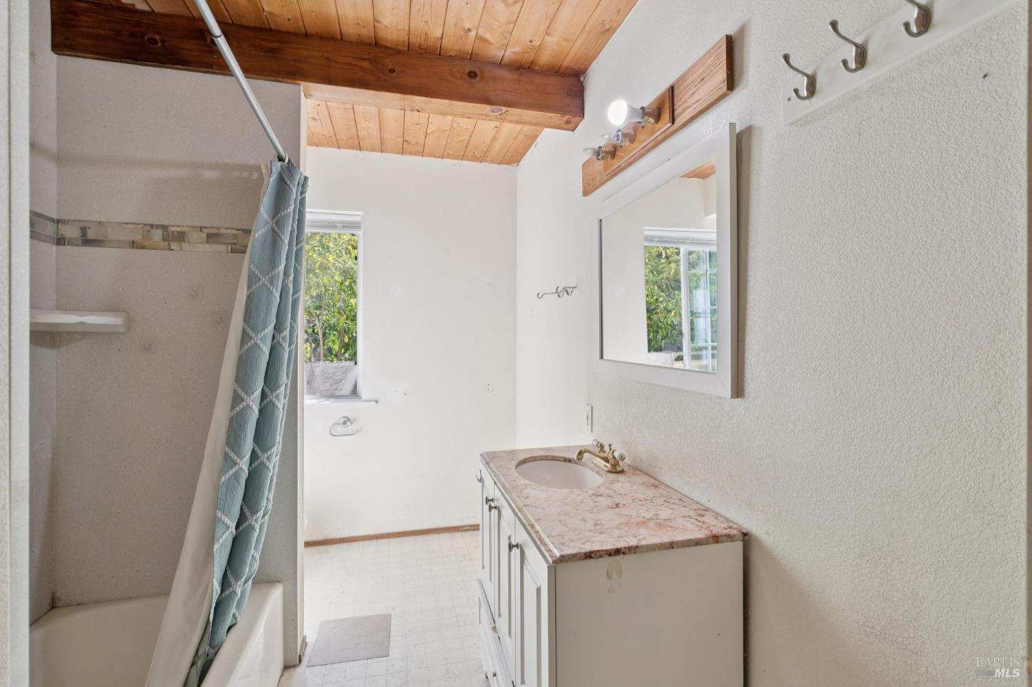 1221 Beattie Lane Sebastopol CA 95472