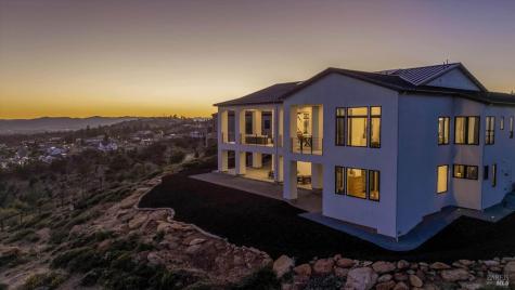 3773 Boulder Point Santa Rosa CA 95404