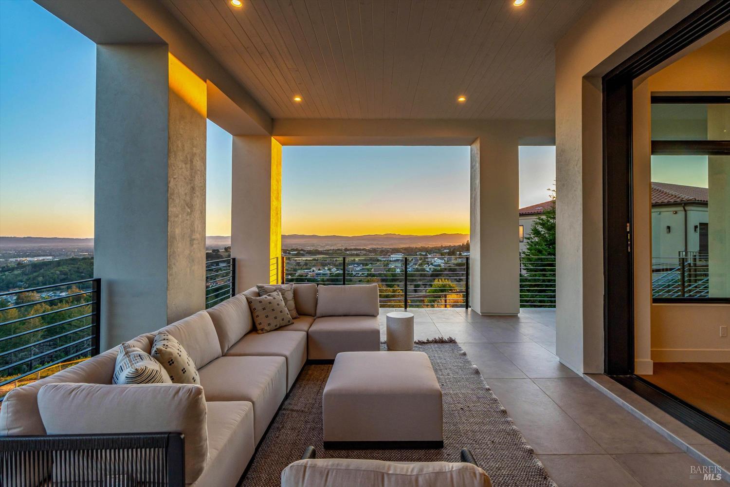 3773 Boulder Point Santa Rosa CA 95404