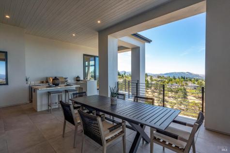 3773 Boulder Point Santa Rosa CA 95404