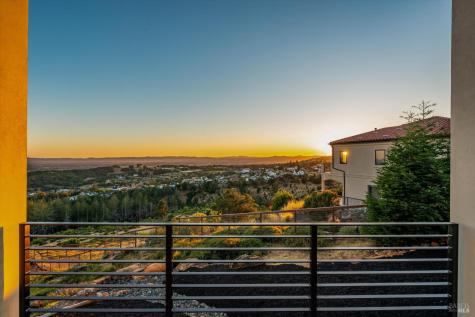 3773 Boulder Point Santa Rosa CA 95404