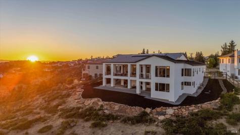 3773 Boulder Point Santa Rosa CA 95404