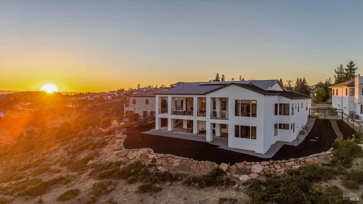3773 Boulder Point Santa Rosa CA 95404