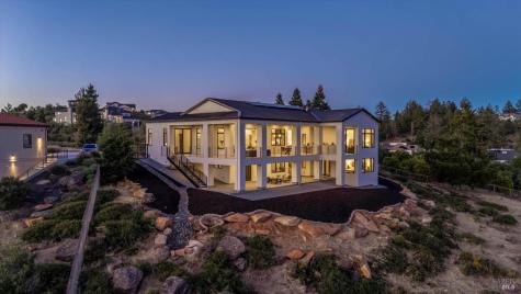 3773 Boulder Point Santa Rosa CA 95404