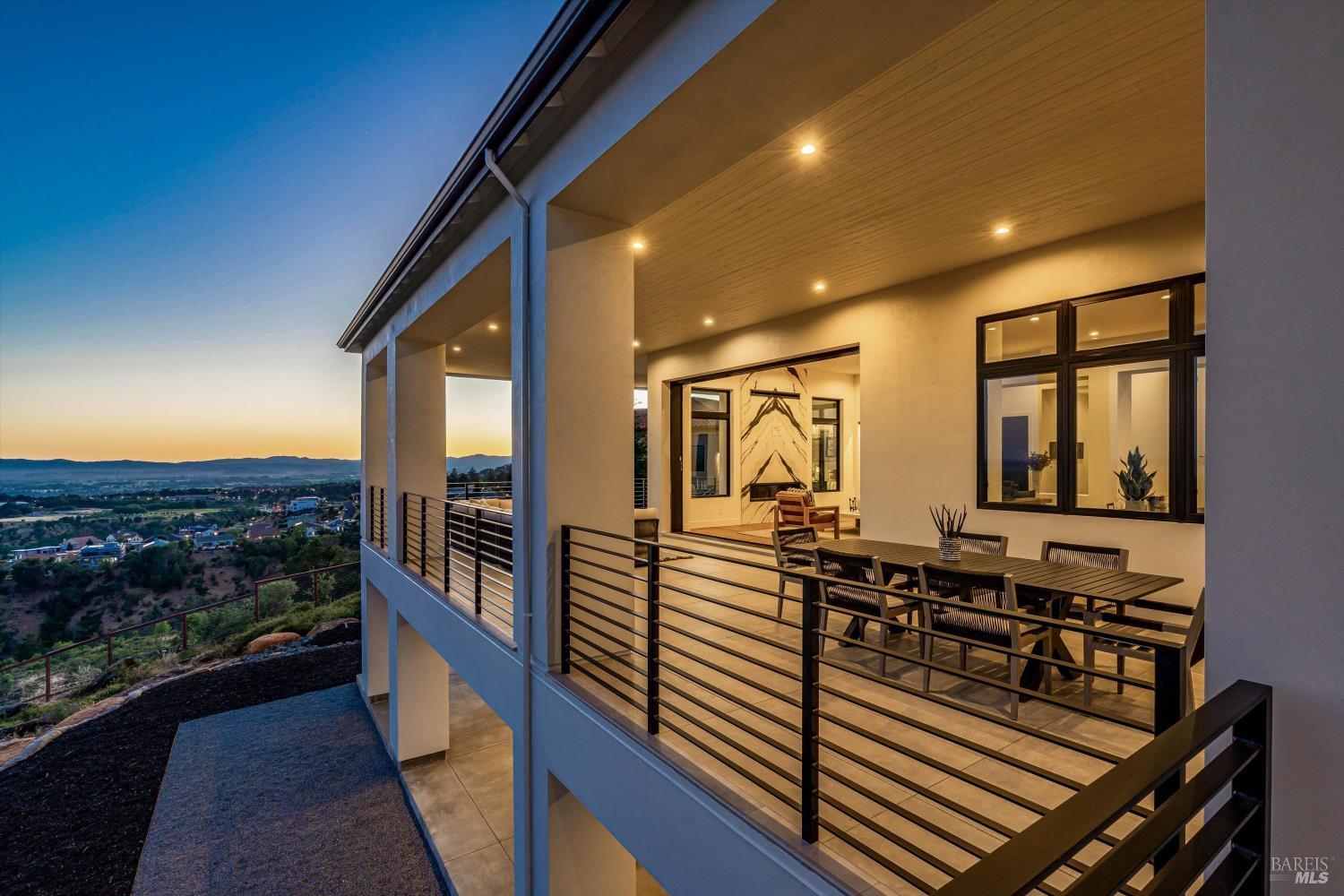 3773 Boulder Point Santa Rosa CA 95404