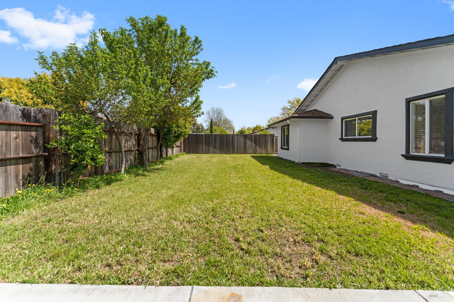 1649 California Drive Vacaville CA 95687