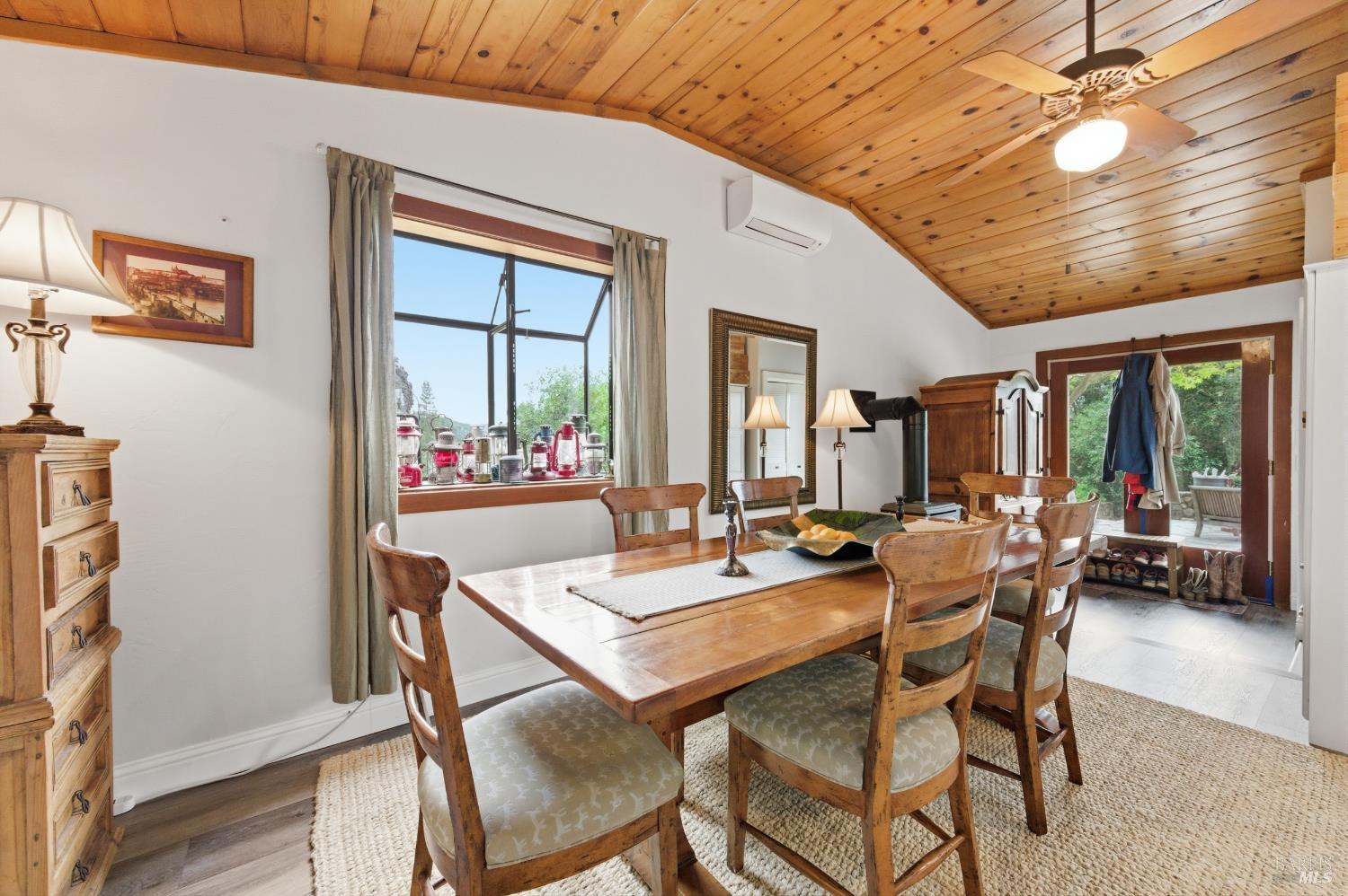 4405 Silverado Trail Calistoga CA 94515