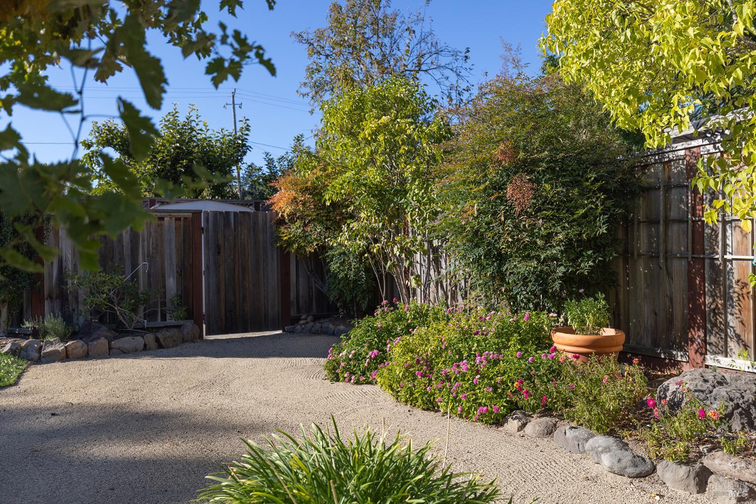 2221 Grahn Drive Santa Rosa CA 95404
