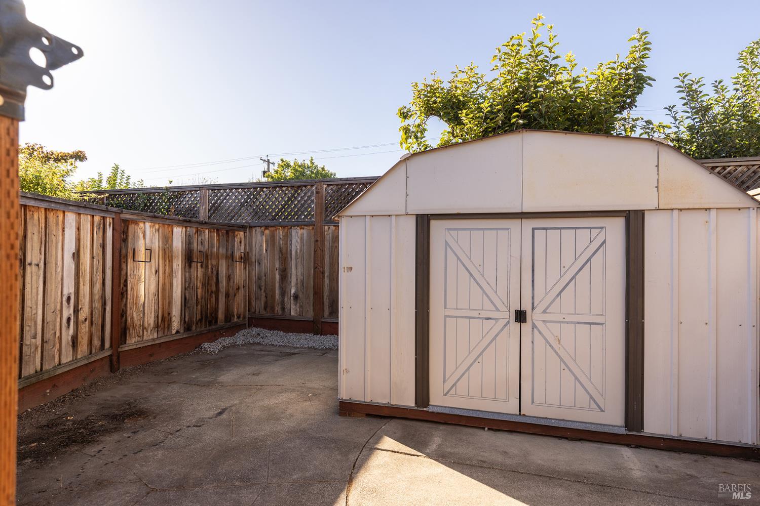 2221 Grahn Drive Santa Rosa CA 95404
