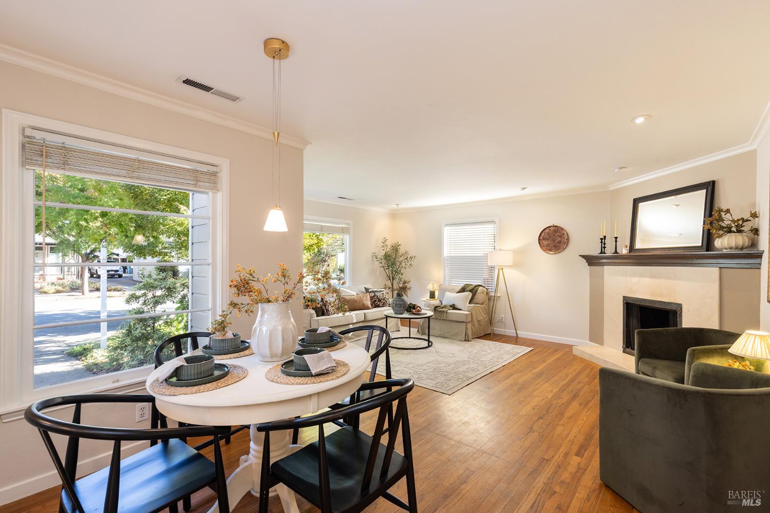 2221 Grahn Drive Santa Rosa CA 95404