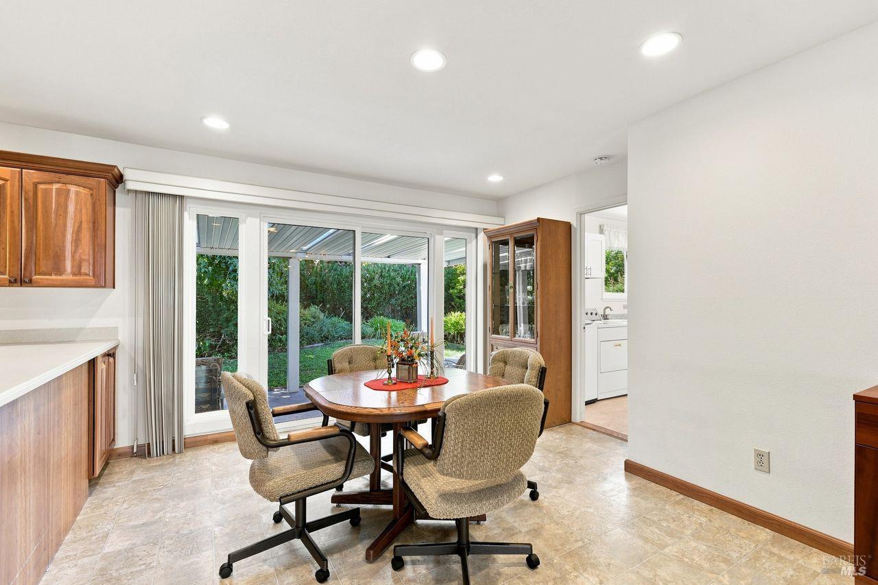 321 Mockingbird Circle Santa Rosa CA 95409