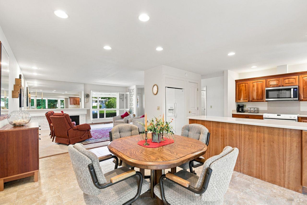 321 Mockingbird Circle Santa Rosa CA 95409