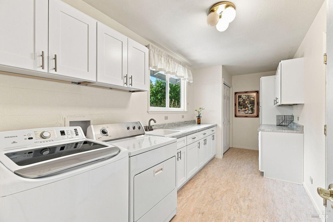 321 Mockingbird Circle Santa Rosa CA 95409