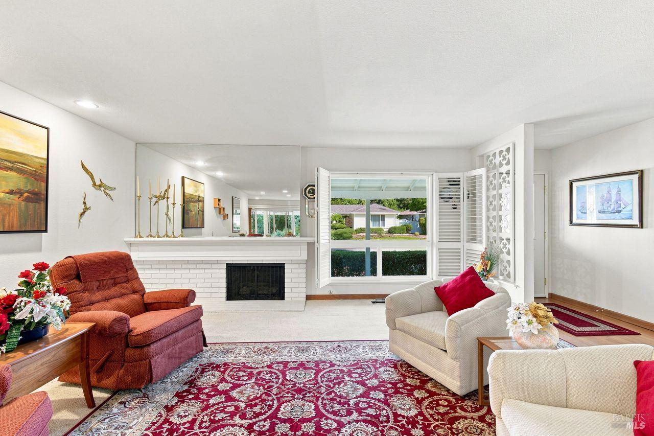 321 Mockingbird Circle Santa Rosa CA 95409