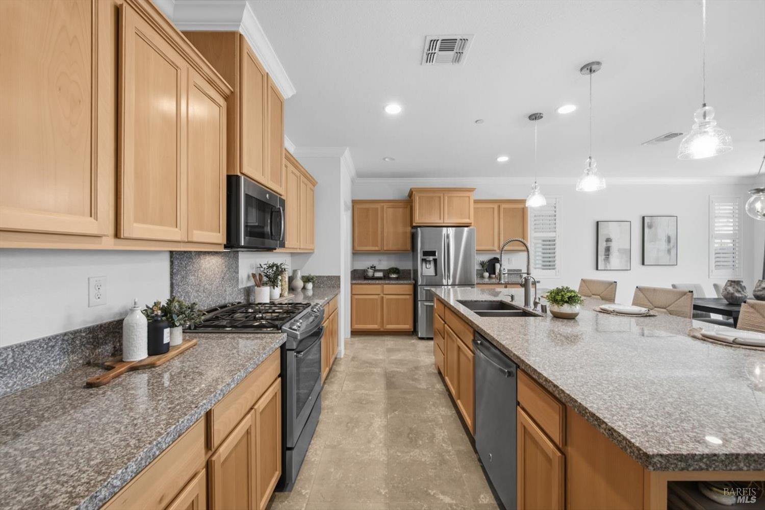 137 Clematis Street Vacaville CA 95687