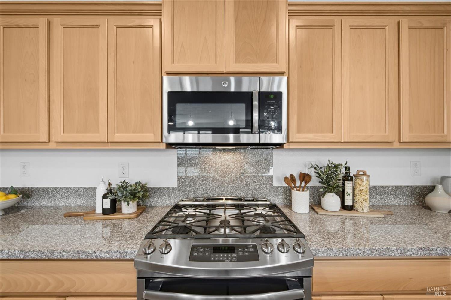137 Clematis Street Vacaville CA 95687