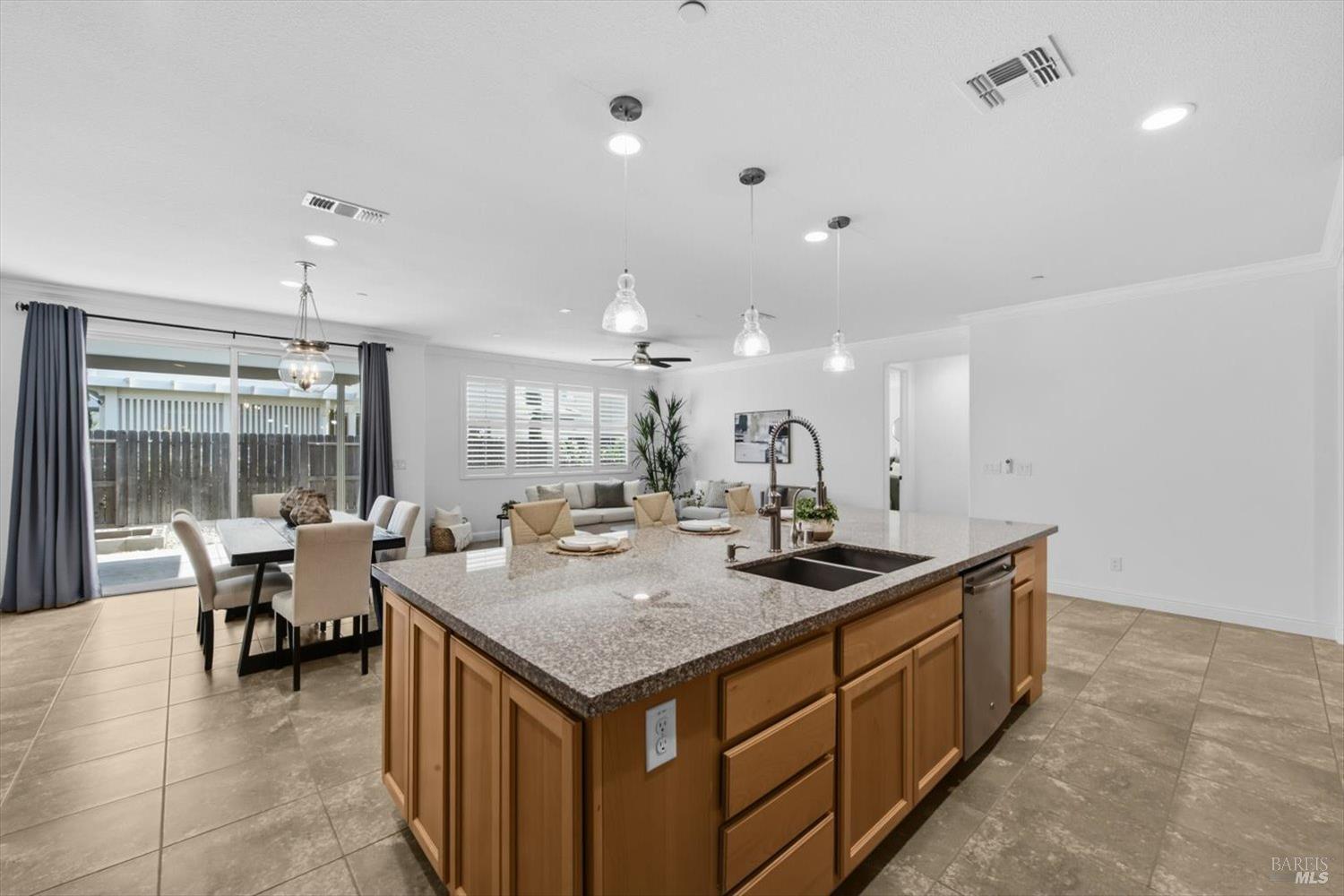 137 Clematis Street Vacaville CA 95687