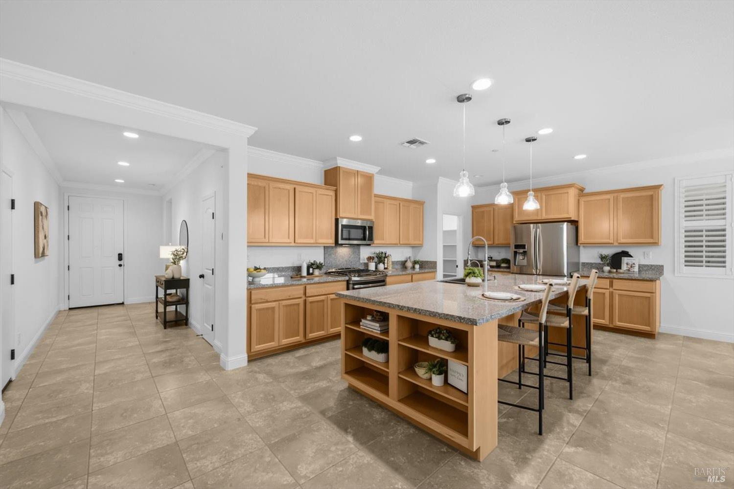 137 Clematis Street Vacaville CA 95687