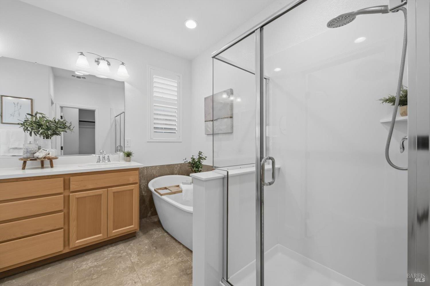 137 Clematis Street Vacaville CA 95687