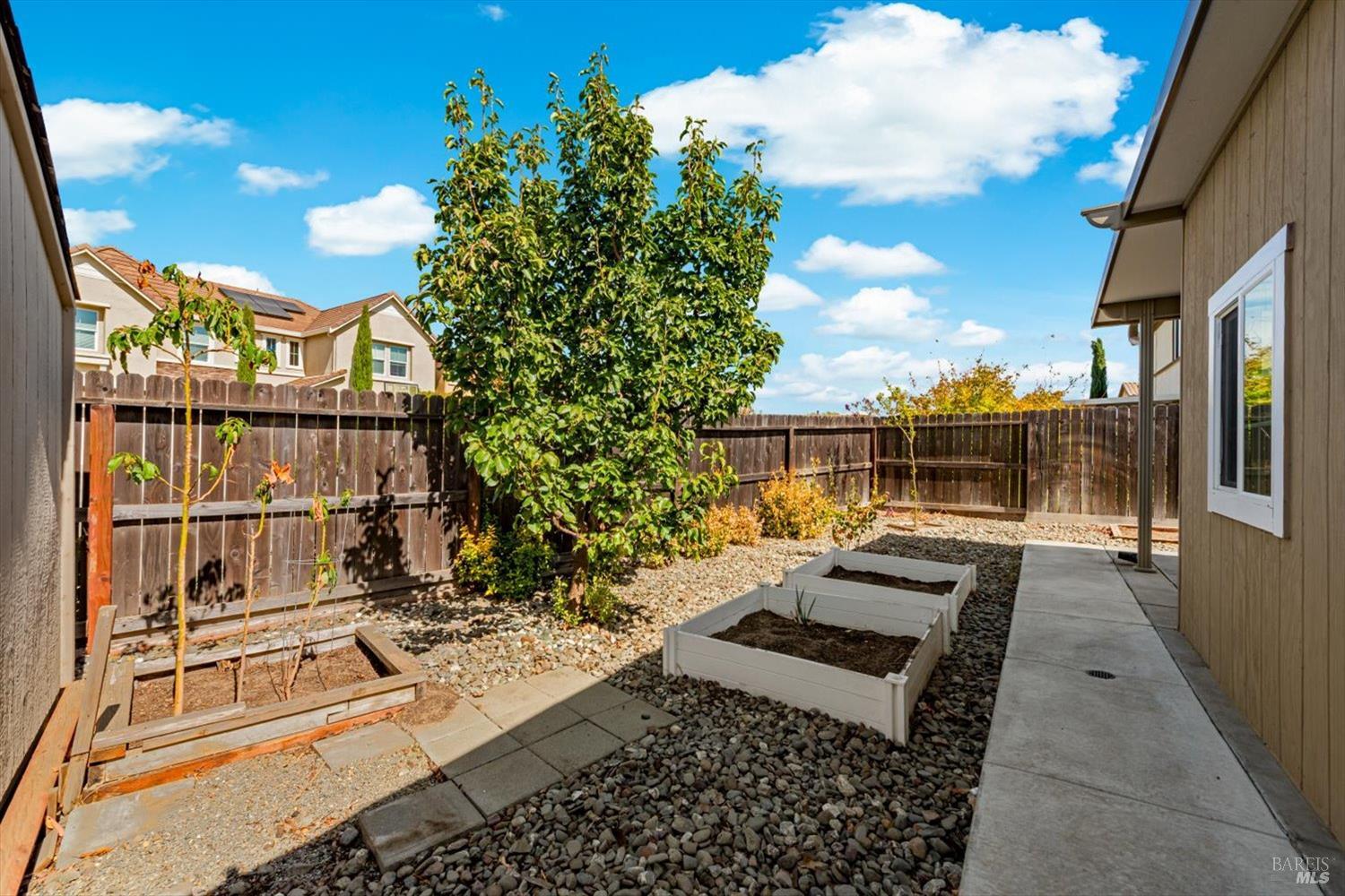 137 Clematis Street Vacaville CA 95687