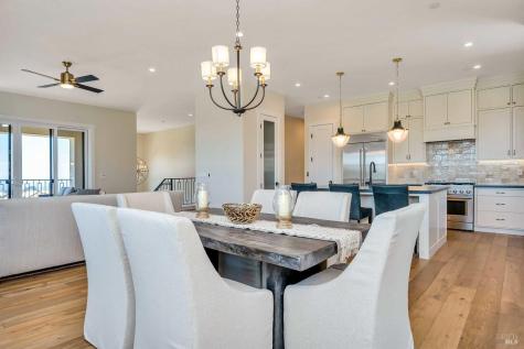 3776 Crown Hill Drive Santa Rosa CA 95404
