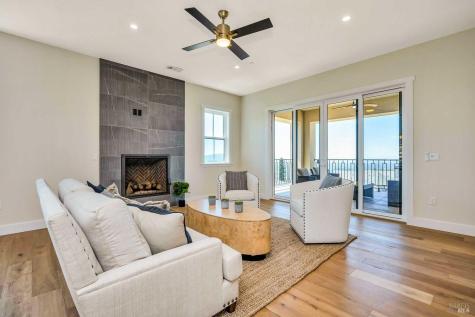3776 Crown Hill Drive Santa Rosa CA 95404