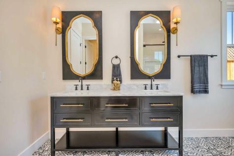 3776 Crown Hill Drive Santa Rosa CA 95404