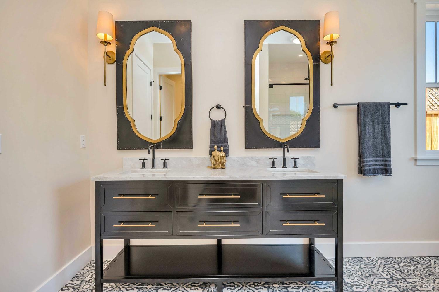 3776 Crown Hill Drive Santa Rosa CA 95404