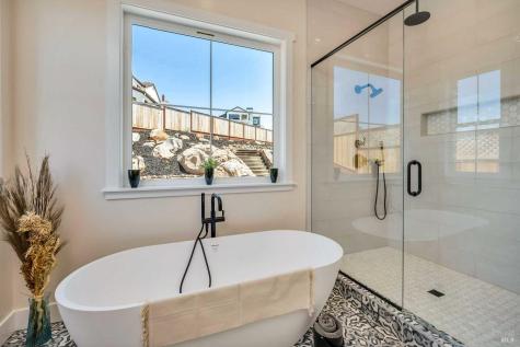 3776 Crown Hill Drive Santa Rosa CA 95404
