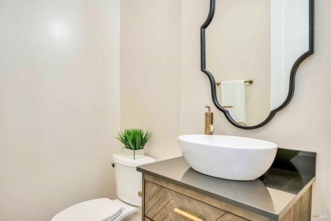 3776 Crown Hill Drive Santa Rosa CA 95404