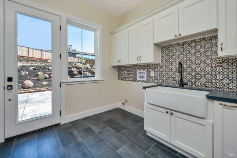 3776 Crown Hill Drive Santa Rosa CA 95404