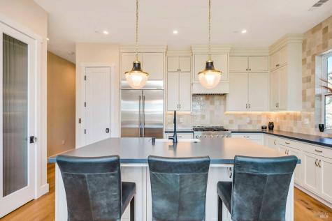 3776 Crown Hill Drive Santa Rosa CA 95404